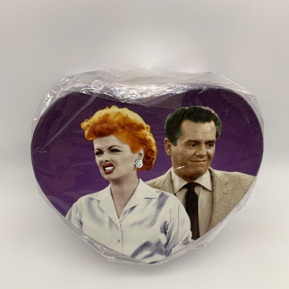 VTG Vandor I Love Lucy Retro Lucy & Ricky Heart Shape Cardstock Trinket Box NEW! - Picture 3 of 13